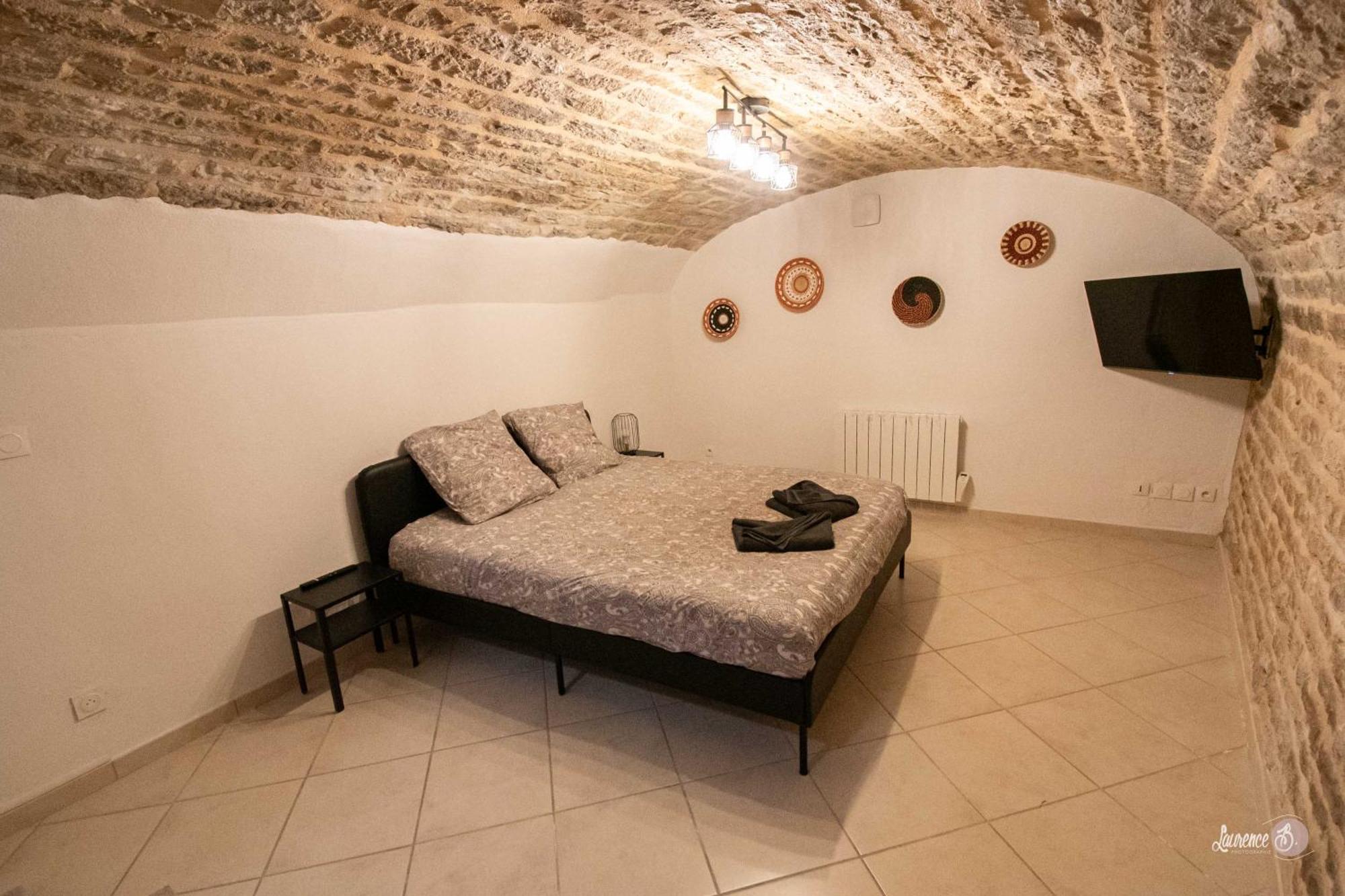 Residence Le Zola Compose De 3 Appartements Distincts En Hyper Centre De Dijon Avec Wifi Ngoại thất bức ảnh